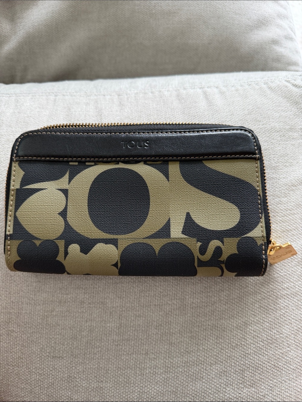 TOUS Black and beige Logo Zip Wallet with Gold Hardware